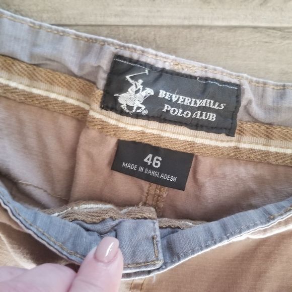 Beverly Hills Polo Club khaki cargo shorts size 46 - Picture 2 of 6